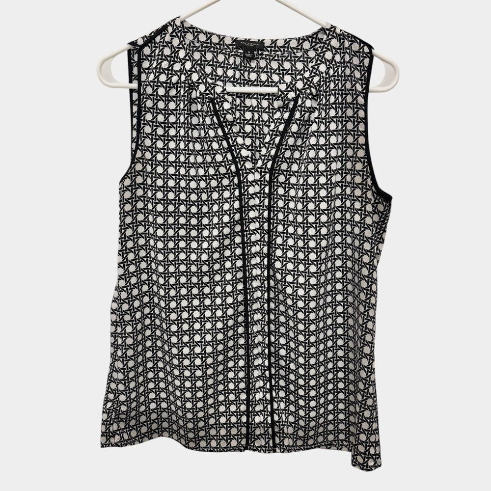 Ann Taylor black and white shell sleeveless top S